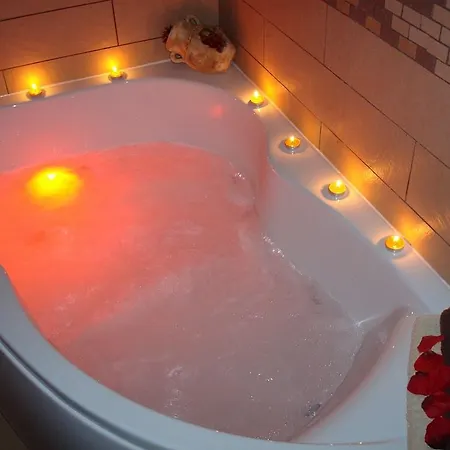 Con Jacuzzi En Castellón Сasa de vacaciones *